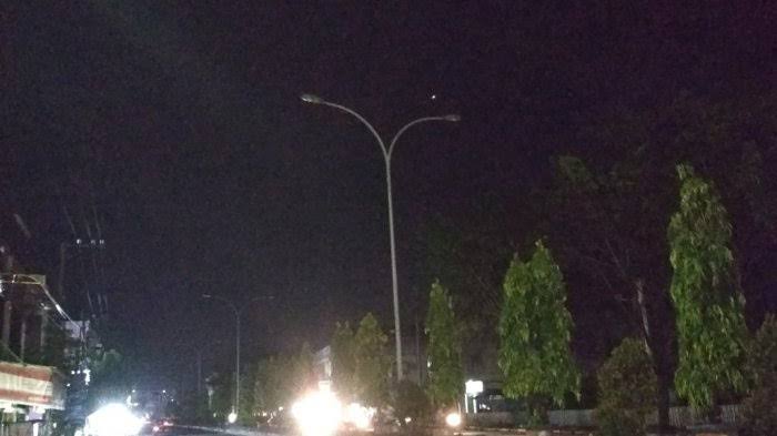 Ilustrasi puluhan ribu lampu jalan di Pekanbaru padam (foto/int)